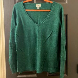 Women's V-neck Sweater